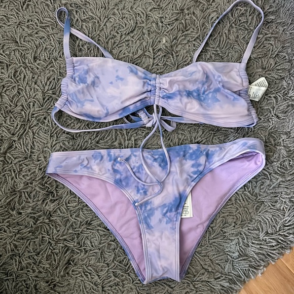 Hollister Bikini Set - Picture 1 of 1